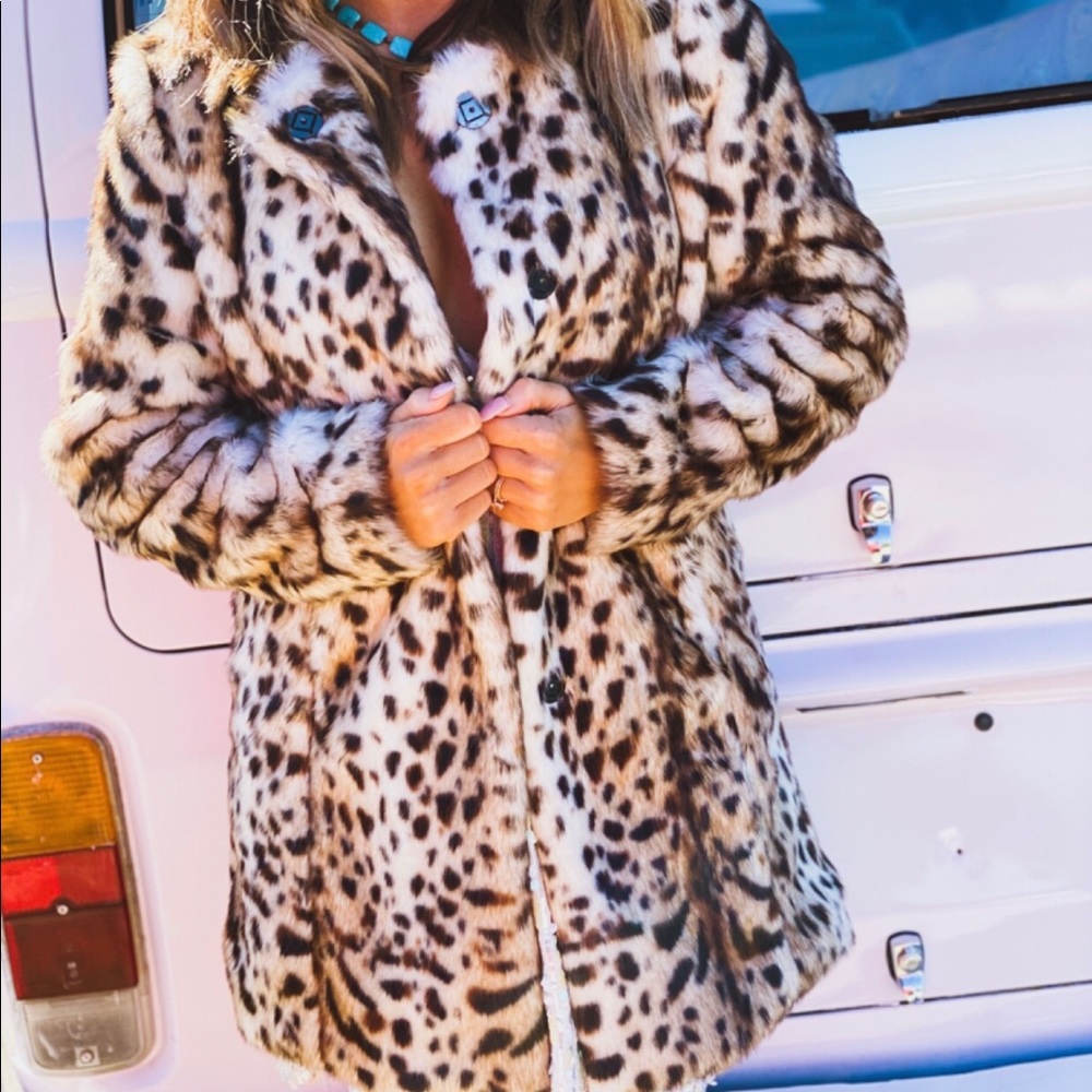 Faux fur leopard coat